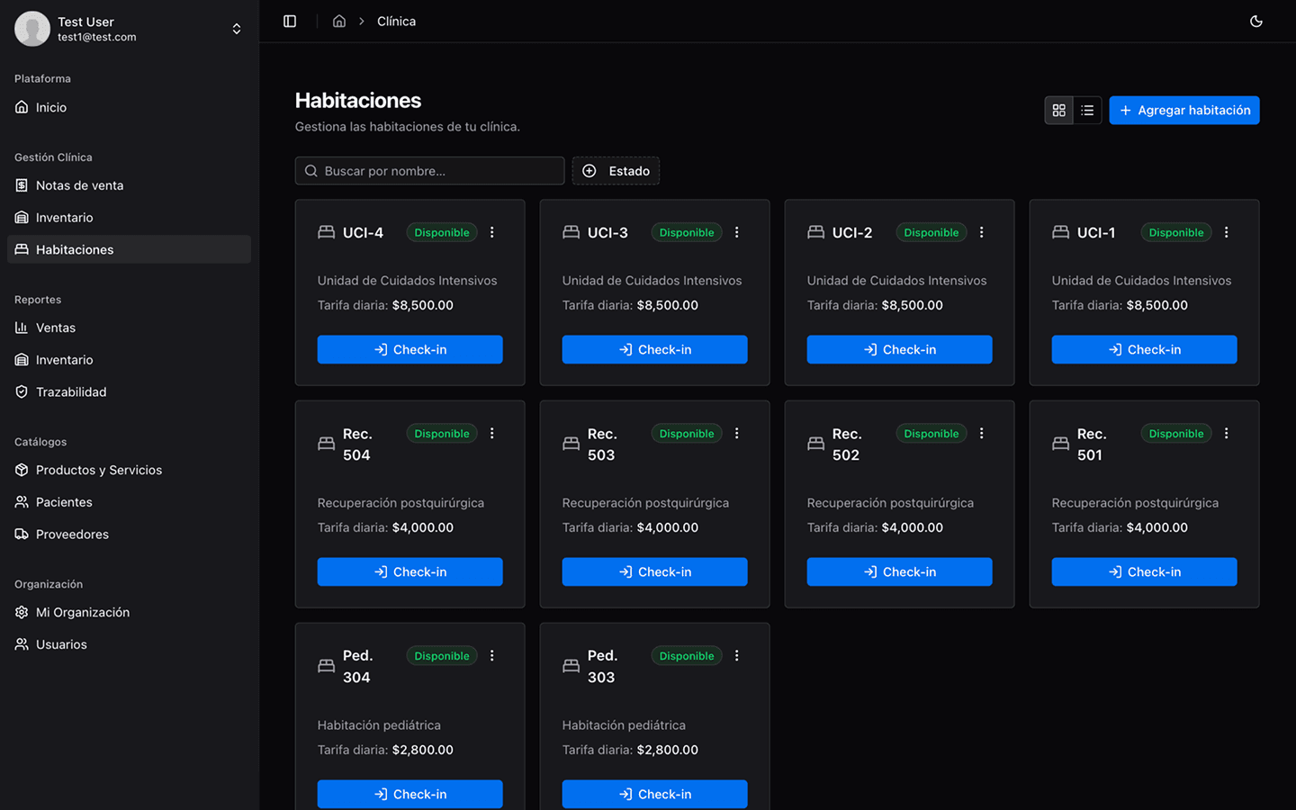 Captura de pantalla del panel de ClinicVault 4
